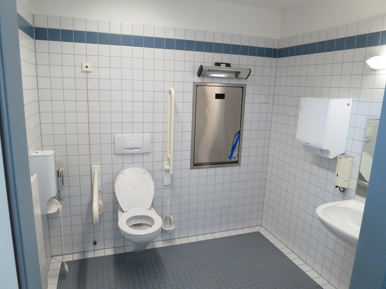 Toilet moderniseren als huurder. Meer kan dan je denkt.