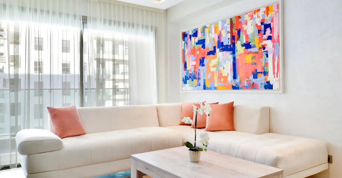 Wanddecoratie woonkamer: inspiratie voor vier maanden